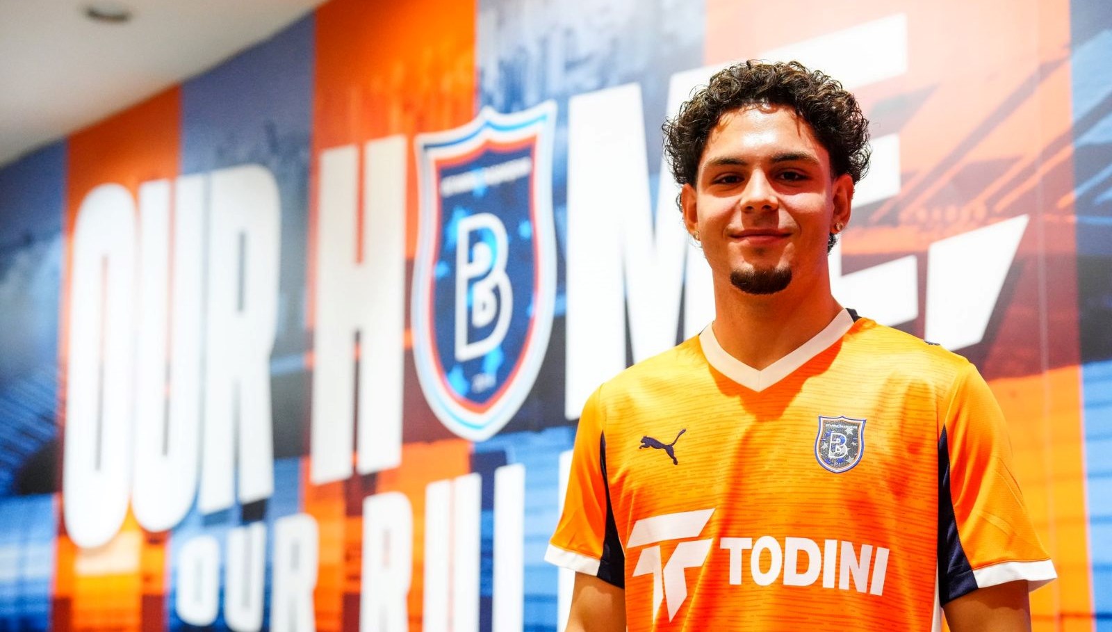 basaksehir yeni transferini duyurdu OMHistEF