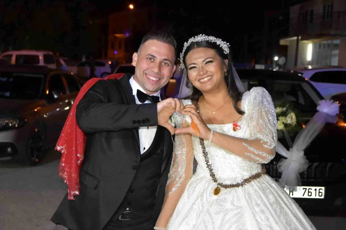 Taylandlı Gelin Aylin, Denizli’de Düğün Yaptı