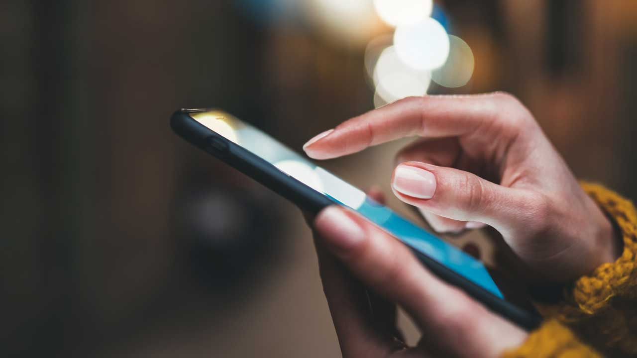 Telefon görüşmelerini kaydederek para kazandıran uygulama güvenlik açığı nedeniyle kaldırıldı