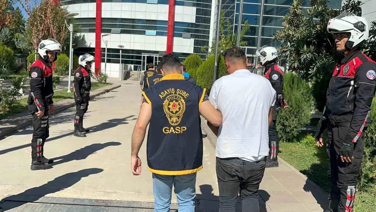 Adıyaman’da Silahlı Kavga Sonrası Adliye Önünde Gerginlik: 3 Gözaltı