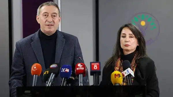 DEM Parti ‘süreçte ikinci aşama’ dedi: ‘Geçiş hukuku ve demokratik entegrasyon yasaları hayata geçirilmeli’