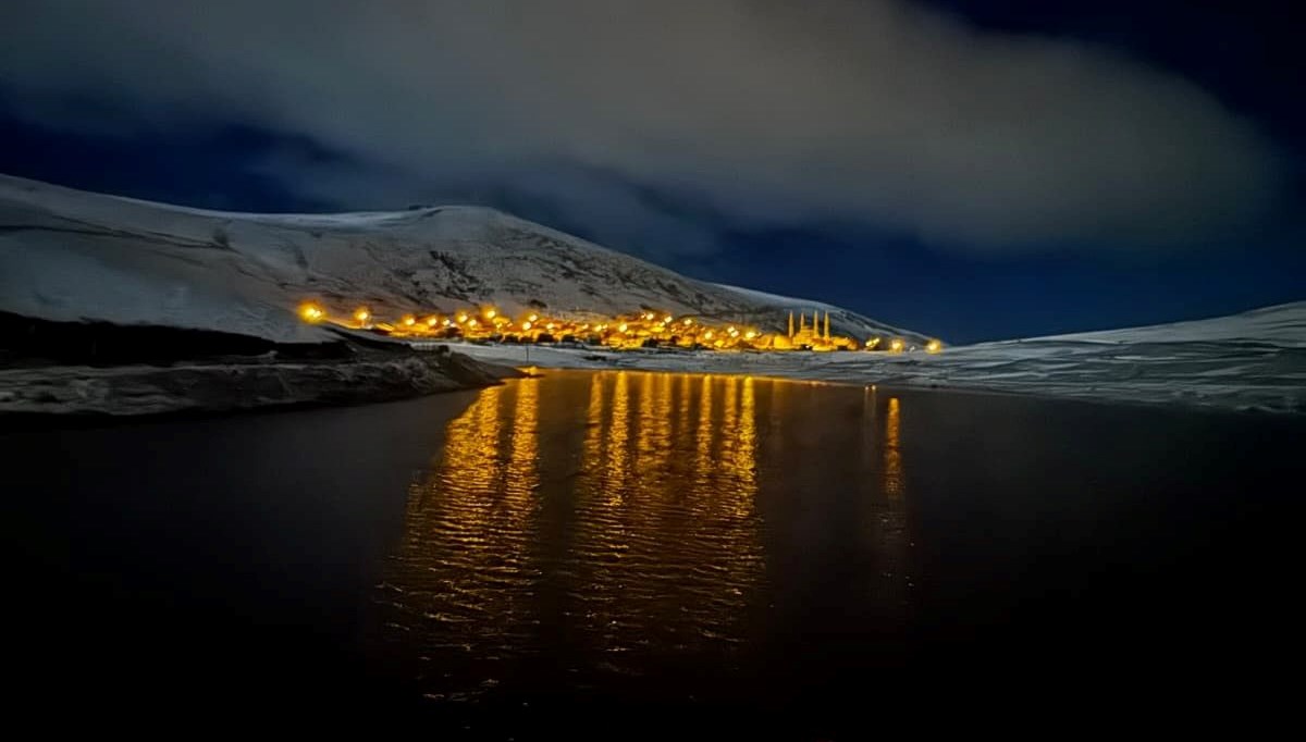 Gümüşhane’nin yüksekleri beyaza büründü