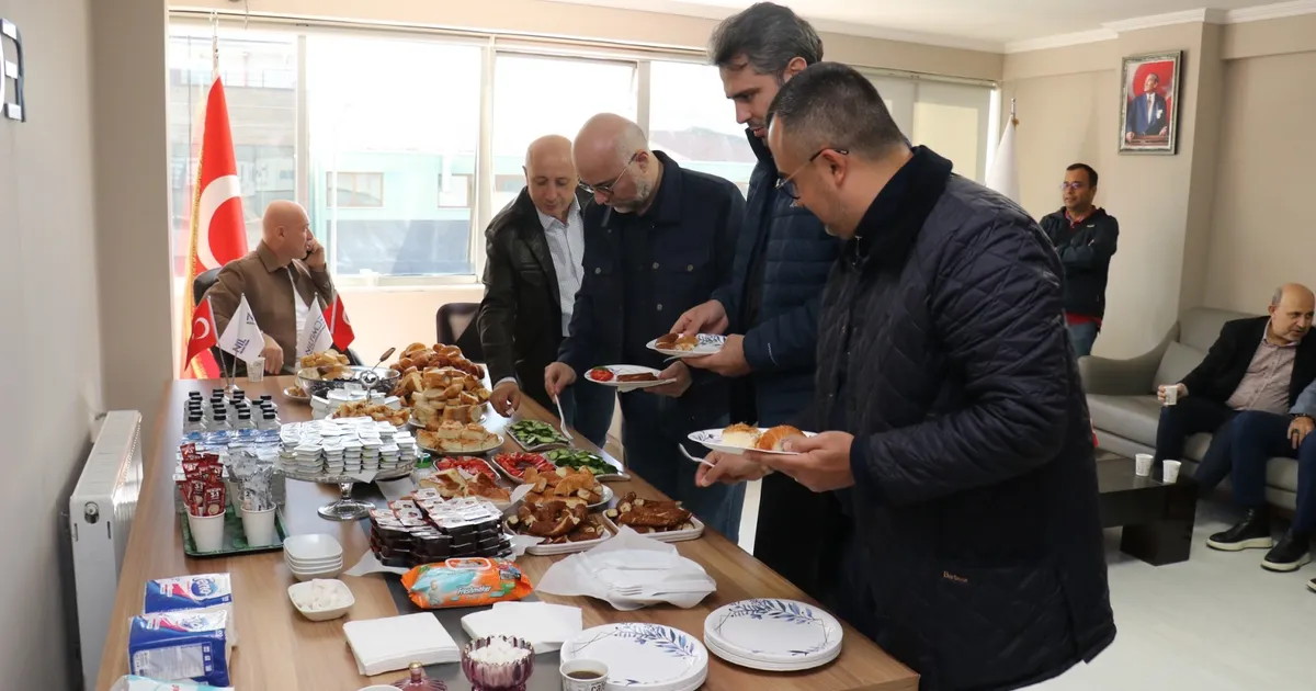 NİLTİMDER’den üye kahvaltısı