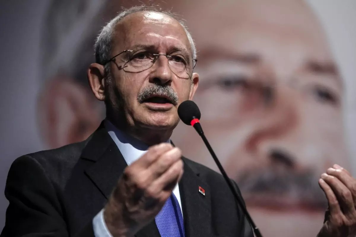 Ecevit’i anan Kılıçdaroğlu’nu topa tuttular