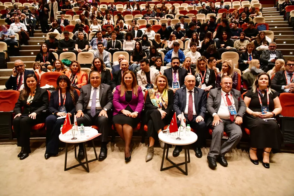 II. Dış Ticaret Zirvesi Gerçekleşti