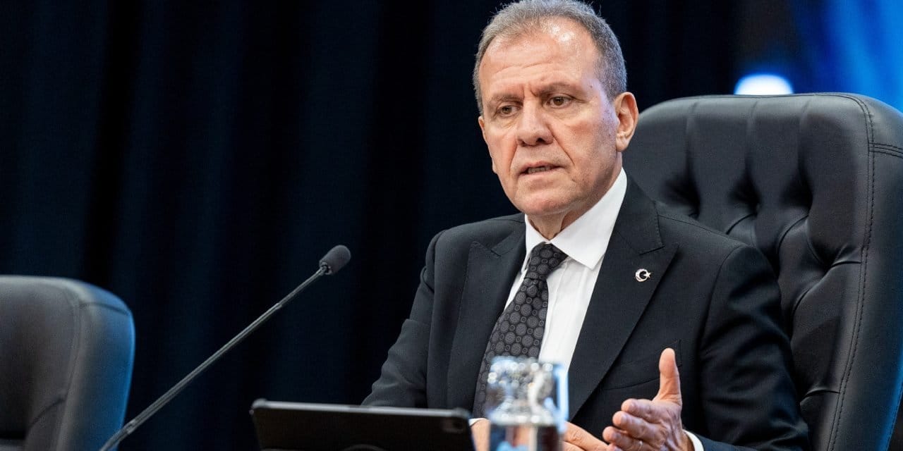 Tahliyeler sonrası ilk yorum: Beklentimiz görevlerine iade edilmeleri