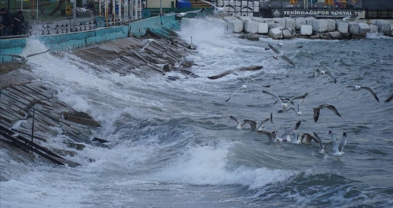 Tekirdağ’da deniz ulaşımına lodos engeli