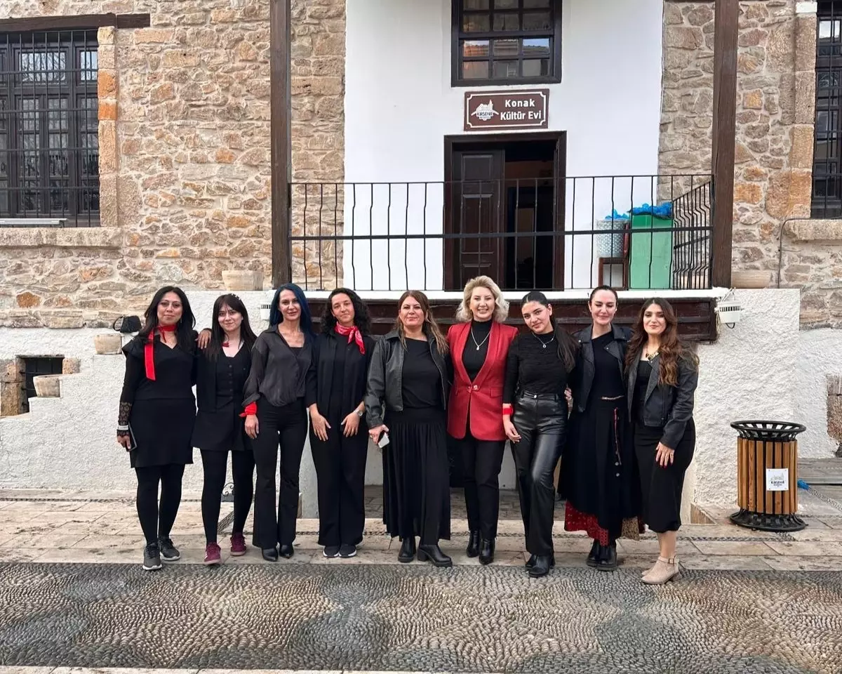 Bahar Gelir, Kırşehir’deki Kadınlarla Kültür ve Sanat Buluşması Gerçekleştirdi