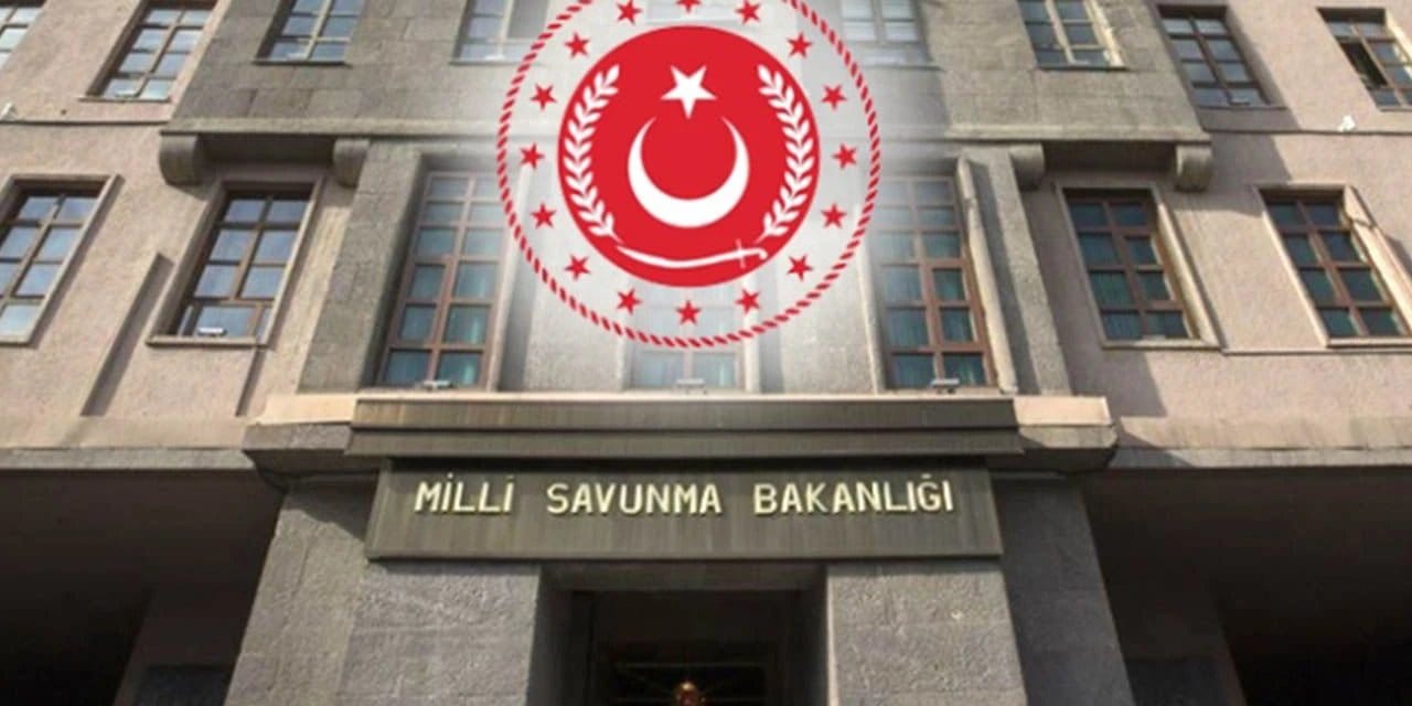 Karadeniz’de sıcak temas: TSK bir İHA’yı vurdu