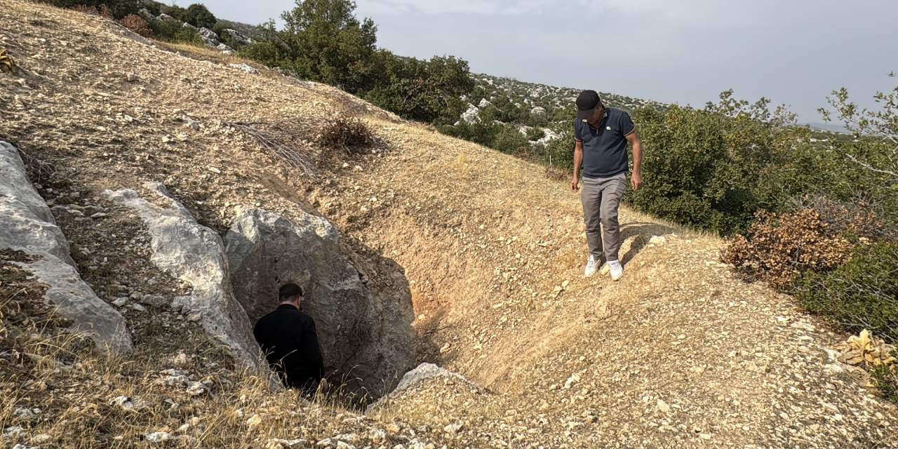 Ölümsüzlüğü simgeleyen kabartmalar 1800 yıllık mezarda bulundu