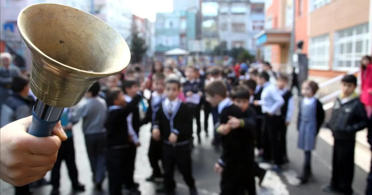 15 tatil ne zaman bitiyor? Okullar ne zaman açılacak? (2025-2026 MEB sömestr tatili takvimi)