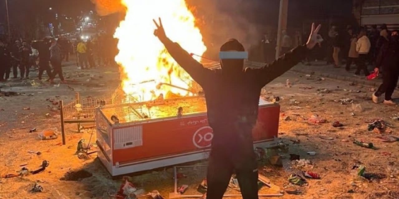 İran protestoları 10’uncu gününde: Ölü sayısı 36’ya yükseldi