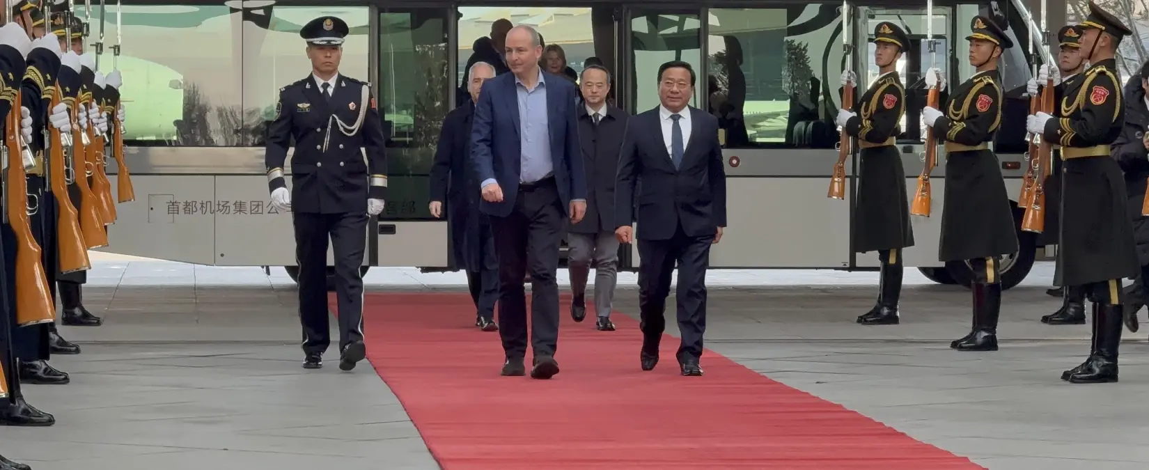 İrlanda Başbakanı Çin Ziyaretine Başladı