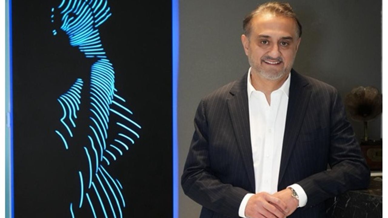 Yüz Germe Ameliyatı ile Daha Dinç ve Doğal Bir Görünüm Mümkün