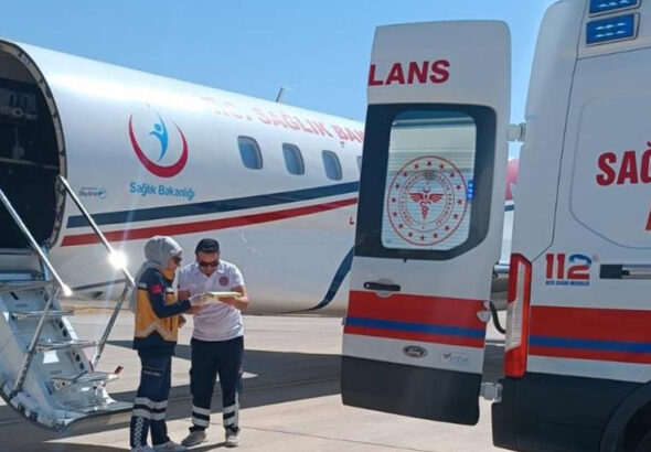 ambulans-ucak-70-gunluk-bebek-icin-havalandi-Iv6AMNhM