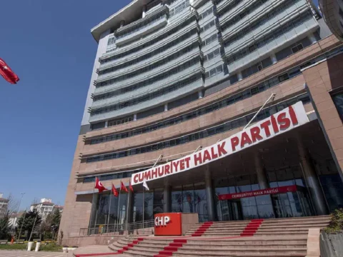 91 milletvekili istifa edip yeni partiye katilmisti iste chpde kalan 44 vekil 5JUgqYjl