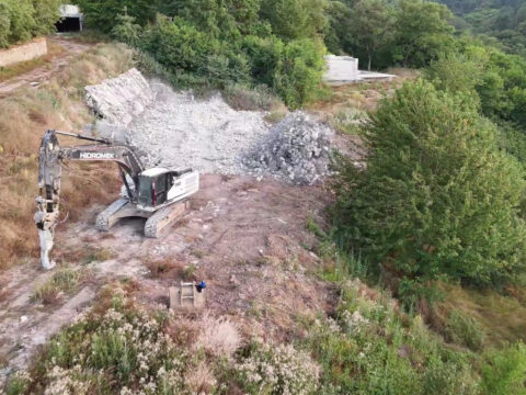 Kartalkaya faciasindan sonra bir skandal daha otel sahibinin insaatinda kacak yapi cikti 2xjMWPih