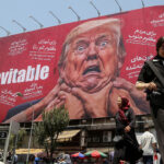 Tahranda trump hedef alindi intikam kacinilmaz yazili dev afis asildi CIlfJ4G1
